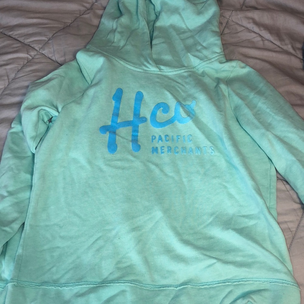 Hollister sweatshirt